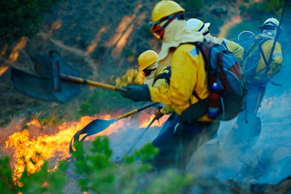 Bomberos forestales de Madrid: firmamos un preacuerdo mientras la Sierra Oeste sigue humeando